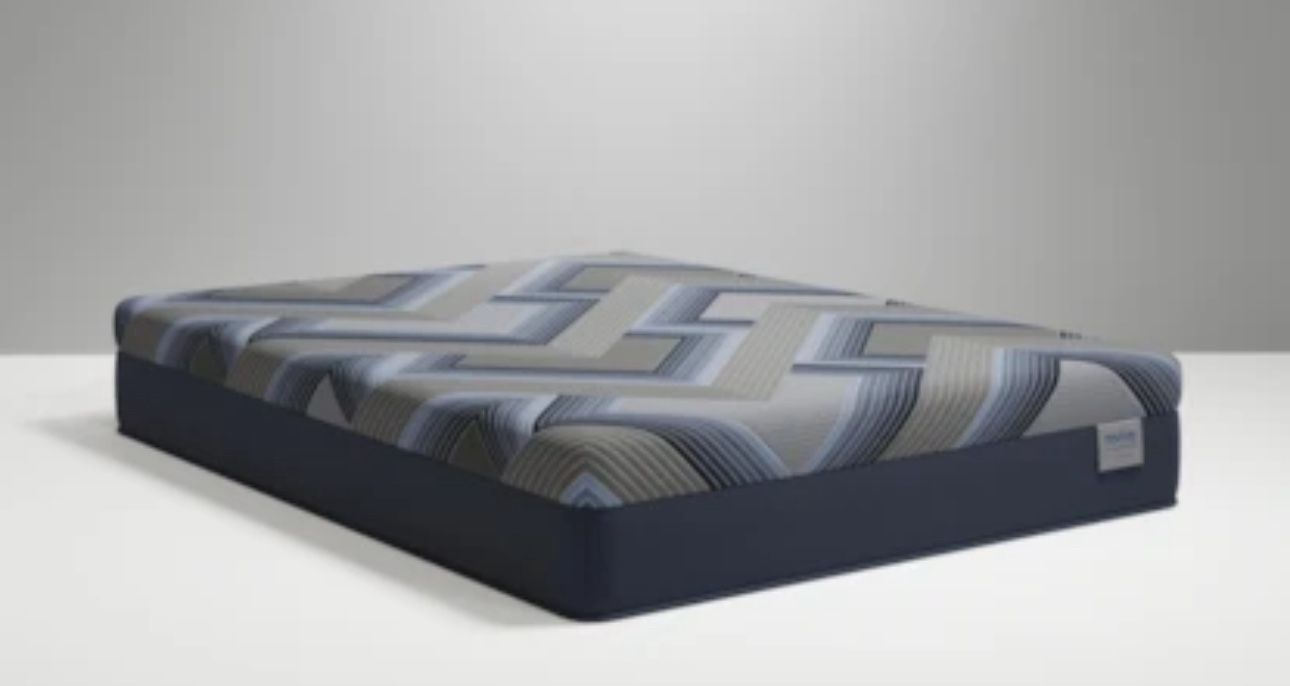 Unused Twin Mattress | Plush | Memory Foam (Living Spaces)