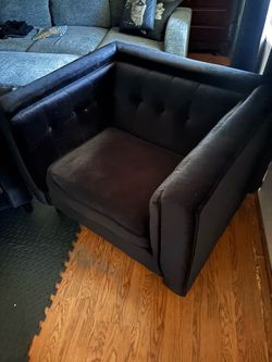 Black velvet love seats