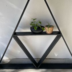 Large Triangular Shelf Stand-alone 