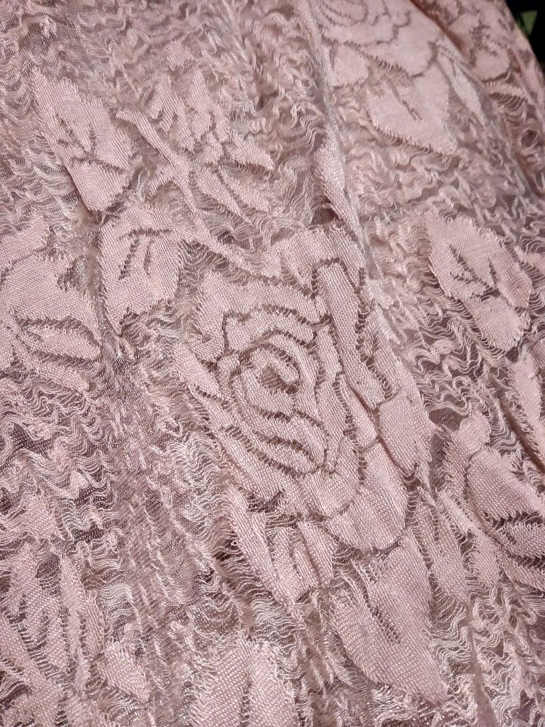 11 yards of the beautiful soft lacey fabric