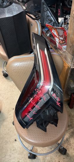 2020-23 Cadillac Ct4 left taillight