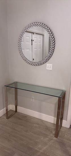 Wall mirror and console table