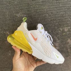 Nike Air Max 270 in White Citron Tint