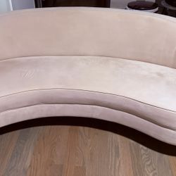 Curved Modern Microfiber Sofa – Blush Pink