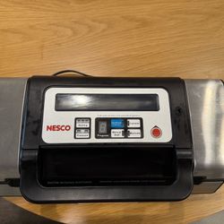 NESCO VS-12 Deluxe Vacuum Sealer - Top Rated Model - Lightly Used