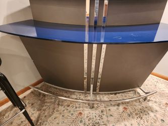 Inside Bar Table