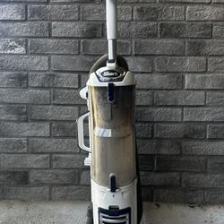 Shark rotator Vacuum 
