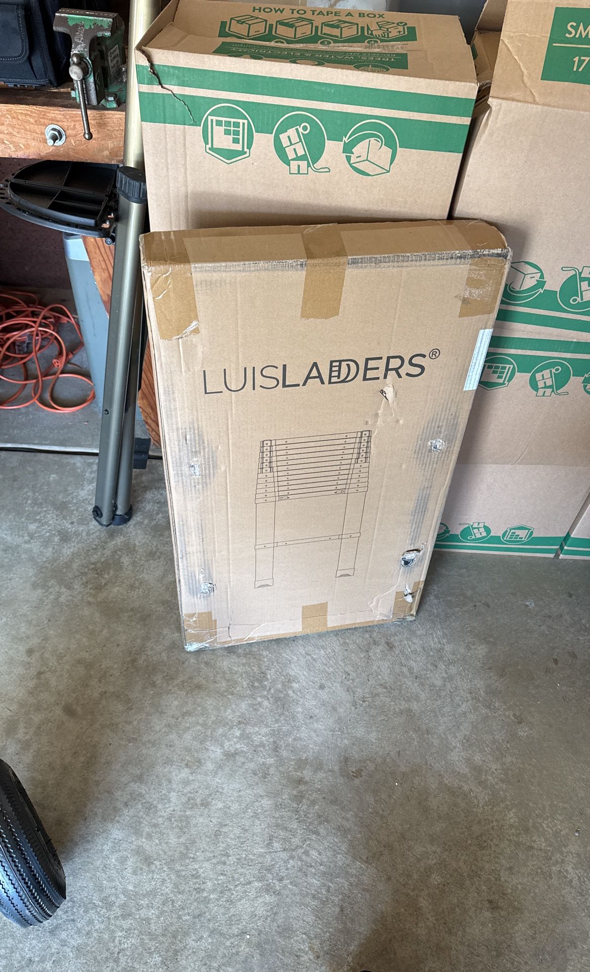 Telescoping Ladder, 12.5ft NEW