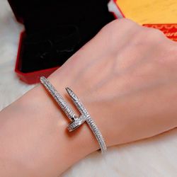 Bracelets  Nail  Cartier 