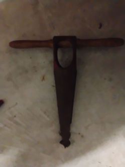 ANTIQUE BARREL HOLE AUGER 14"