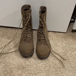 Ladies Boots Size 10