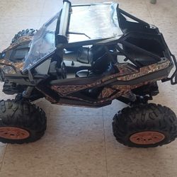 POLARIS RC  RzR DUAL MOTOR, NO REMOTE, NO BATTERY CHARGER,EXCELLENT CONDITION ONLY PICK UP 