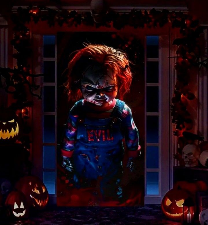 🎃 Chucky “EVIL” Halloween Door Cover – Creepy Horror Decoration 👻