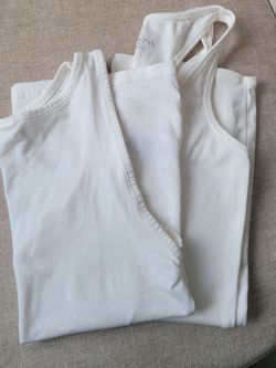 2 Tank Tops size small