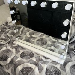 Vanity Mirror Excellent Condition