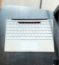 Windows Surface Pro Keyboard + Pen Bundle
