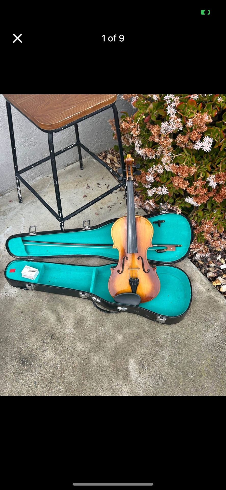 Nice 😊 violin 🎻. 4/4 full size made in Canada