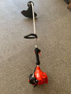 ECHO gas powered string trimmer.  Lightly used -