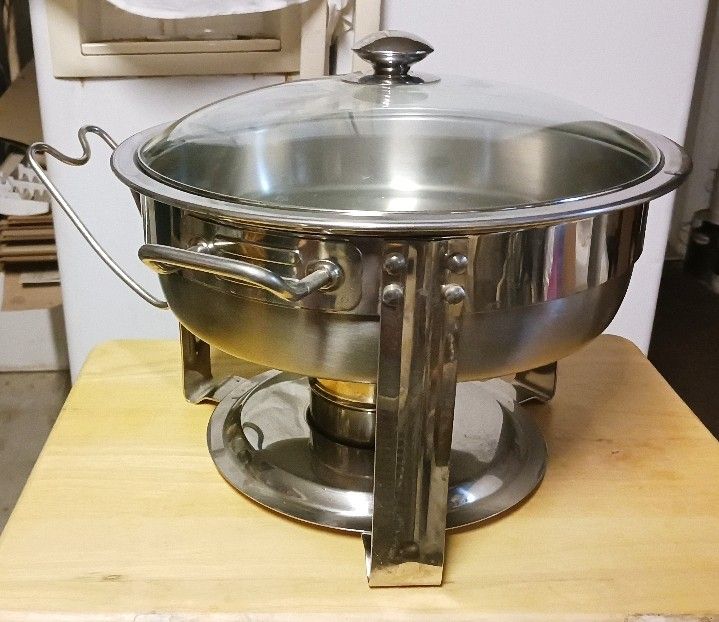 Chafing Dish NEW IN BOX 