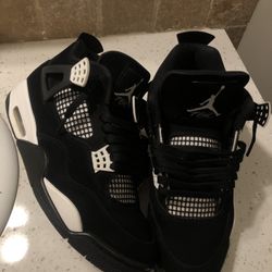 Jordan 4 Size 10.5