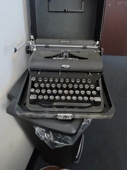 Royal Arrow Typewriter 