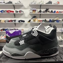Jordan 4 Fear 