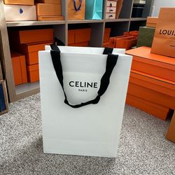 Shopping bag, pls see size , good condition