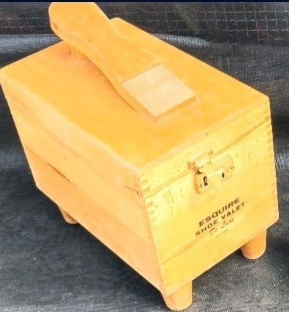 Esquire Shoelada Box