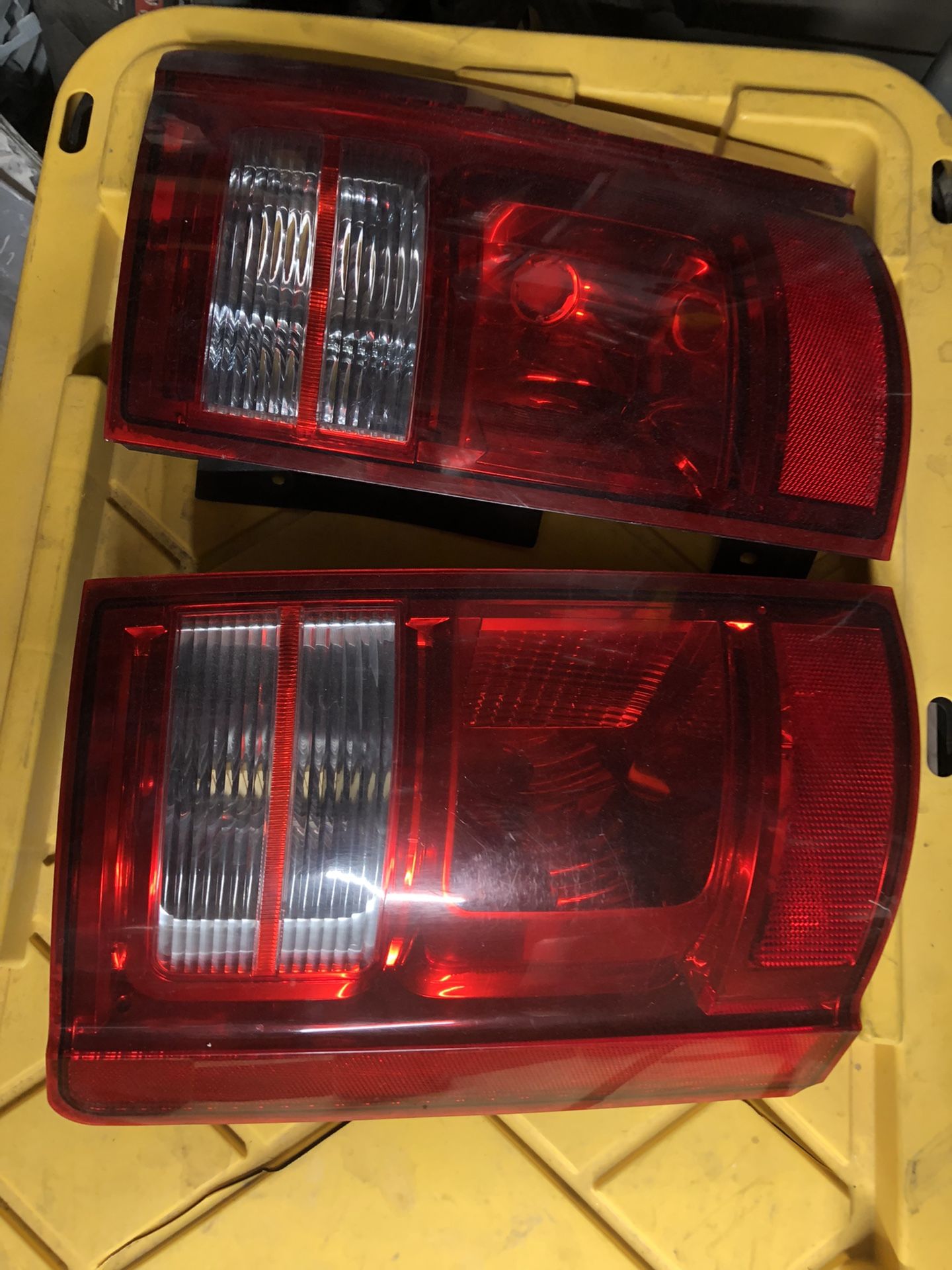 2007-2010 Parts Dodge Caravan Grand Caravan Taillights