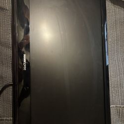 23” Flat Screen TV With Wall mount 