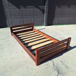 Twin Size Bed 