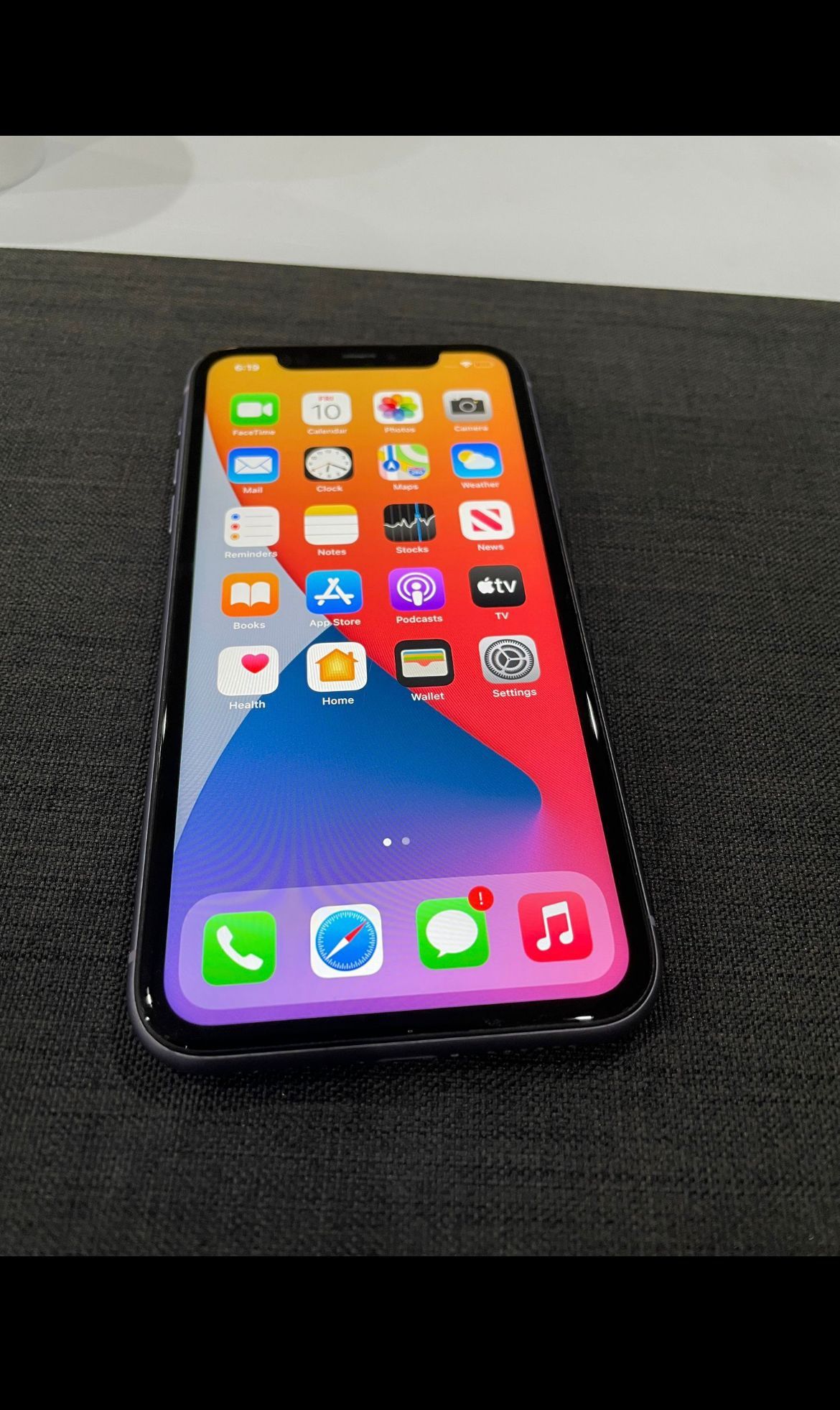 APPLE iPHONE 11 64GB PURPLE UNLOCKED -Fully Functional!!!!