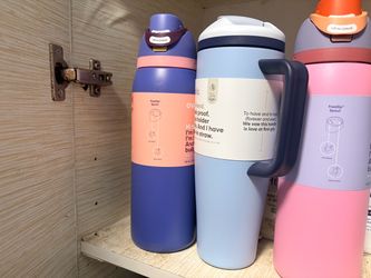 Owala FreeSip 40 oz Water Bottles – Lot of 3
