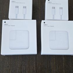 2 Apple Adapters/ 2 Apple USB-C Cables