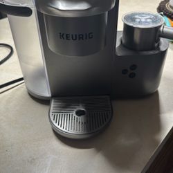 Keurig Coffee Machine 