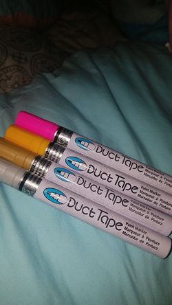 4 Duct Tape paint markers