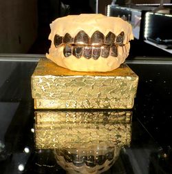 Atlantas Best Gold Grillz
