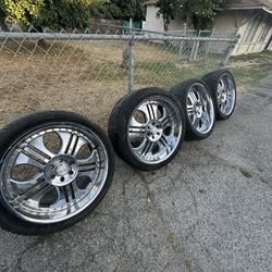 304/35R24