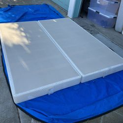 Like New Saatva Universal Bed Frame and 4.75”Foundation & Bunkie Board, King Size, Perfect Condition