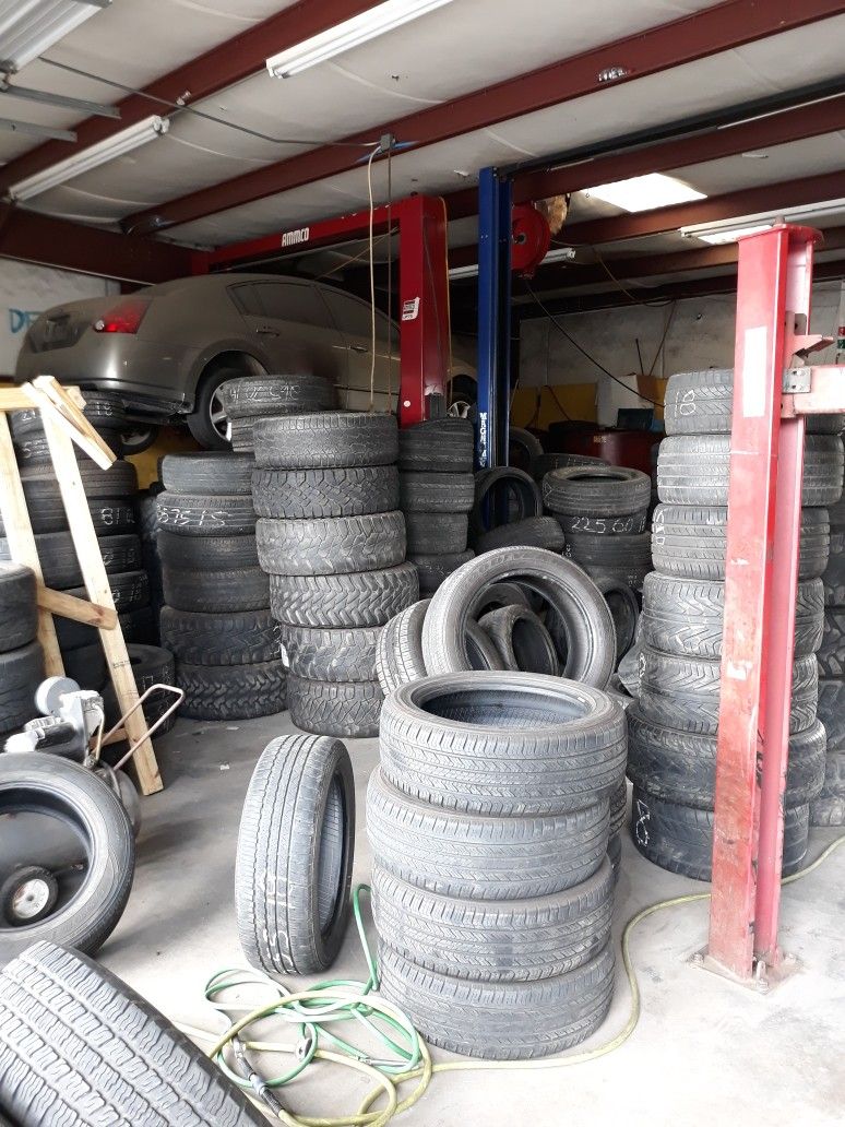 $40 USED TIRES (MOUNT AND BALANCE INCLUDED)