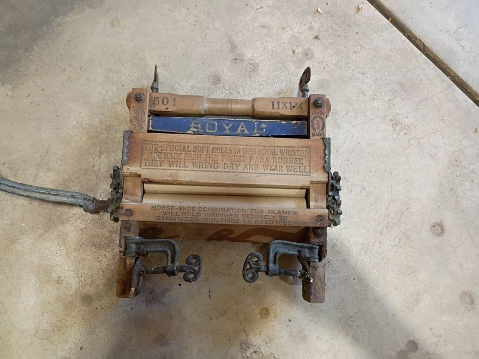 Vintage Clothes Ringer