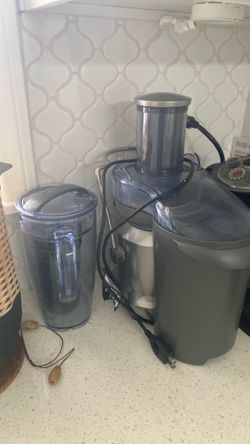 BREVILLE JUICER CILD