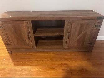 Usted TV Console