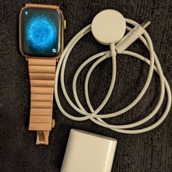 Apple Watch Series 4/ GPS /Rose Gold   $100 Firm 
