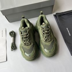 Balenciaga Triple S Sneakers 28