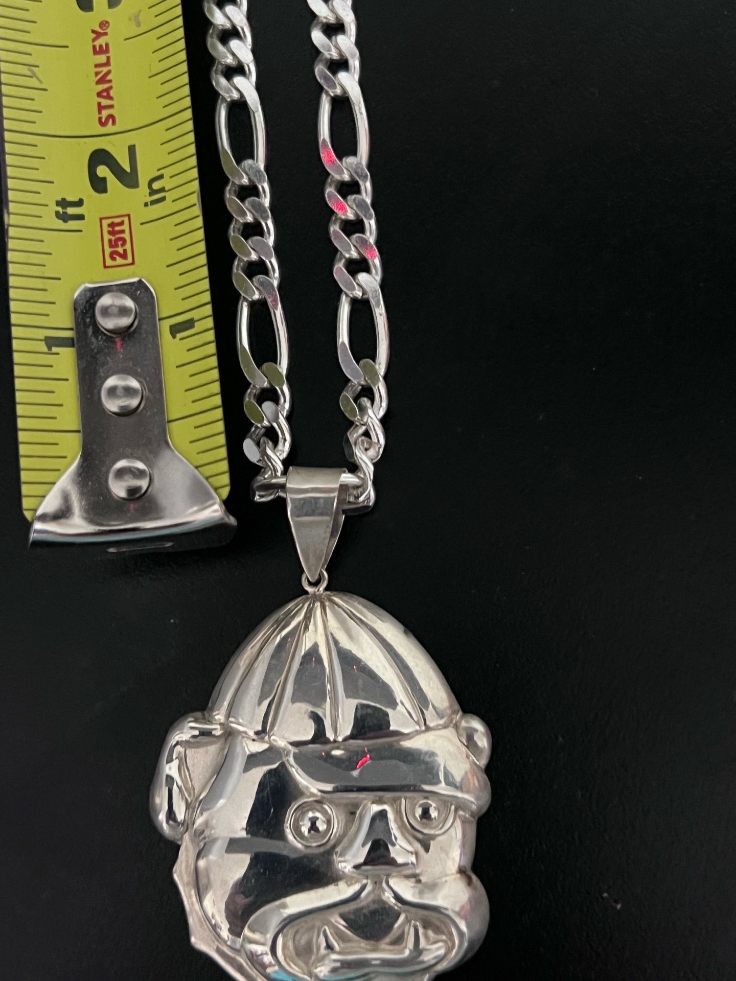 sterling silver bulldog on Sterling silver Figaro 6 mm 22 inches 50 grams sterling silver bulldog on Sterling silver Figaro 6 mm 22 inches