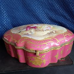 Caja De Porcelana Antigua. 