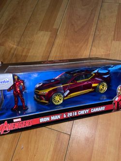 Jada toys iron man & 2016 Chevy Camaro 1/24