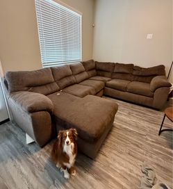 FREE SECTIONAL