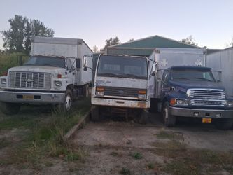 Box truck